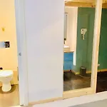 Imperium Vittorio - 4 Bdr, Center, 100mt To Train Station, Pvt Bathrooms, A-c روما