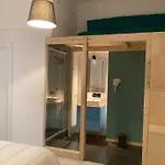Imperium Vittorio - 4 Bdr, Center, 100mt To Train Station, Pvt Bathrooms, A-c 3*