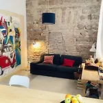 بيت ضيافة Imperium Vittorio - 4 Bdr, Center, 100mt To Train Station, Pvt Bathrooms, A-c روما