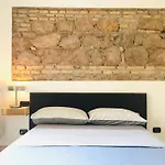 Imperium Vittorio - 4 Bdr, Center, 100mt To Train Station, Pvt Bathrooms, A-c روما