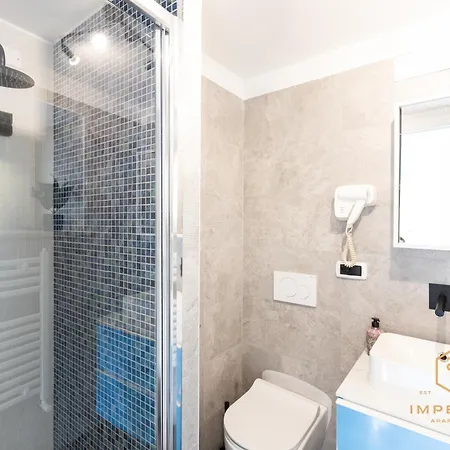 Imperium Vittorio - 4 Bdr, Center, 100mt To Train Station, Pvt Bathrooms, A-c ローマ