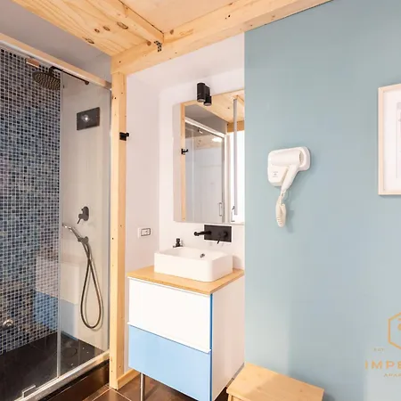 Imperium Vittorio - 4 Bdr, Center, 100mt To Train Station, Pvt Bathrooms, A-c ローマ